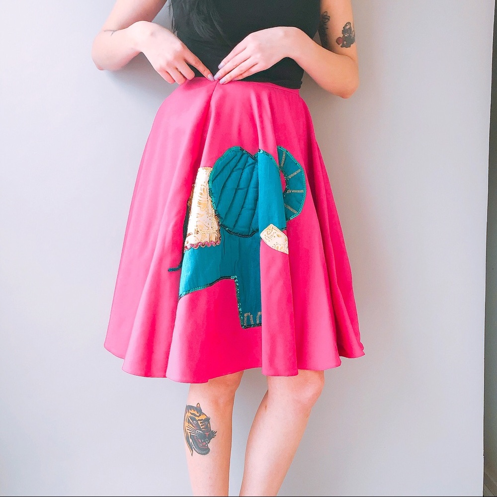 Vintage Pink Skirt with Elephant - Picture 2 of 4
